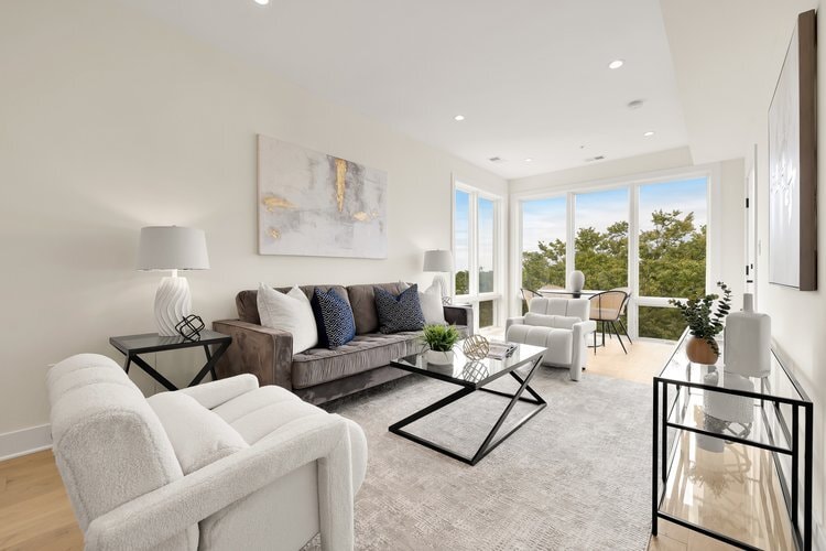 Foto principal - 930 Kennedy St NW