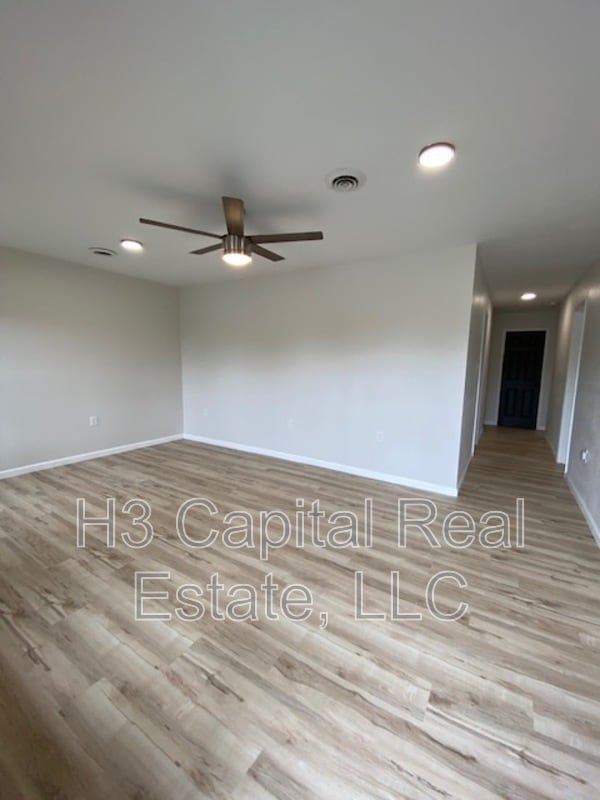 Building Photo - 4900 Maryville Rd