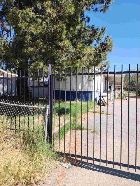 Foto del edificio - 32906 Wildomar Rd