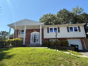 Building Photo - 5555 Neddleton Ave