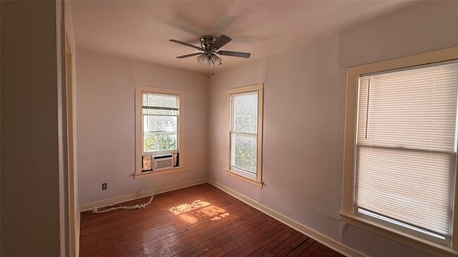 Building Photo - 2010 Taft St