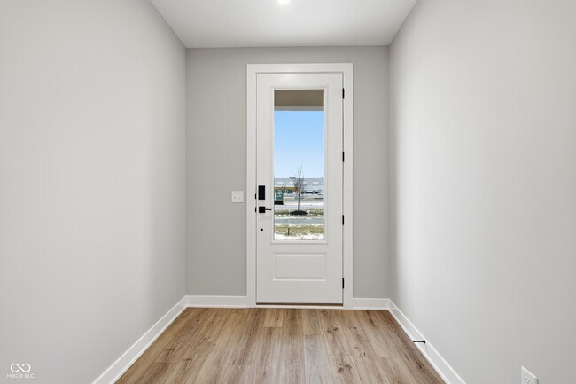 Building Photo - 420 Elite St