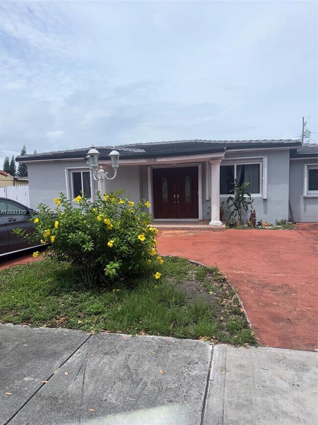 Foto del edificio - 1120 SW 73rd Ave
