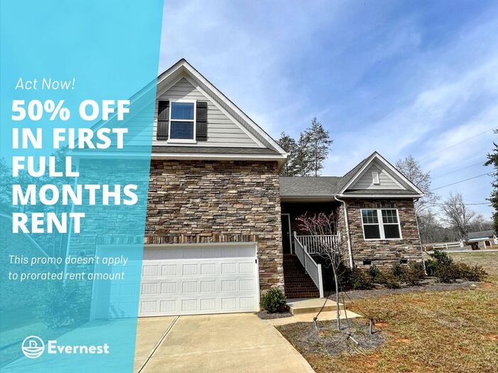 Foto principal - 8149 Long Island Rd