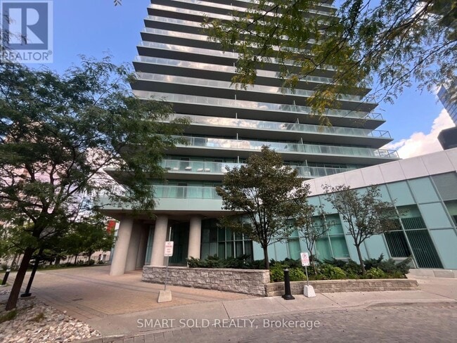 Building Photo - 5508 Yonge St