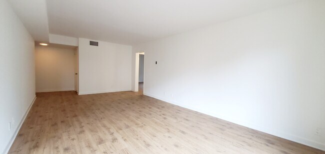 Foto del edificio - 2332 S Bentley Ave