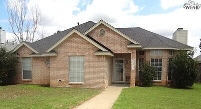 Building Photo - 5207 Hooper Dr