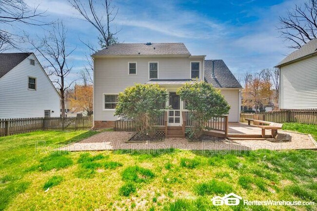 Foto del edificio - 5112 Highberry Woods Rd
