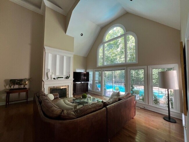 Building Photo - Fords Colony