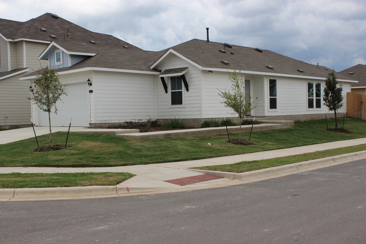 108 White Dunes Dr, Maxwell, TX 78656 House Rental in Maxwell, TX