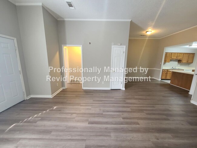 Building Photo - Spacious 2 bedroom 2 bathroom in 38141!