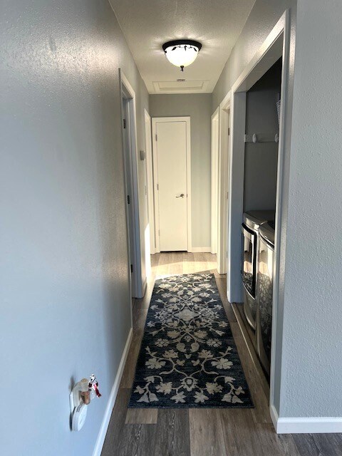 Building Photo - 5660 W Hollywood Rd