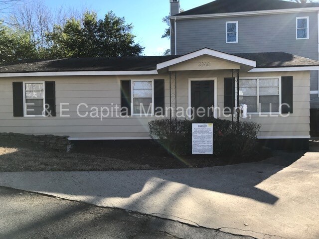 Foto principal - 3268 Mae Ave NE