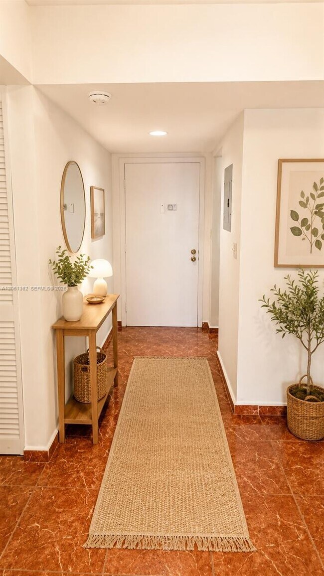 Foto del edificio - 8625 NW 8th St