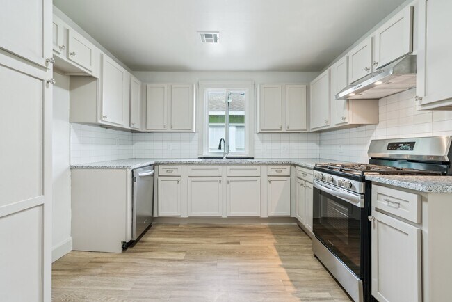 Foto del edificio - 1604 NW 13th St