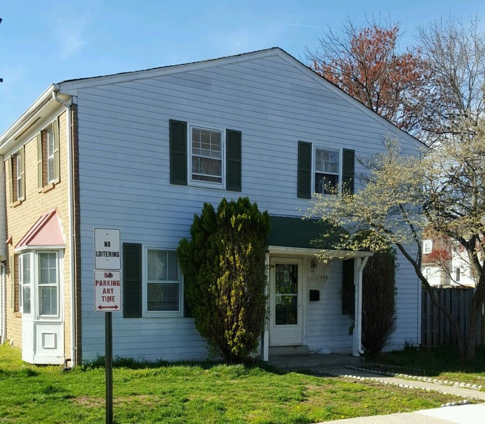 1888 Aberdeen Cir, Crofton, MD 21114 Townhome Rentals in Crofton MD