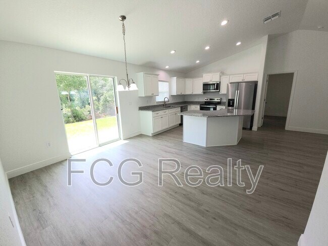 Building Photo - 175 Marion Oaks Golf Way