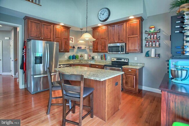 Foto del edificio - 4755 Laurel Valley Ln