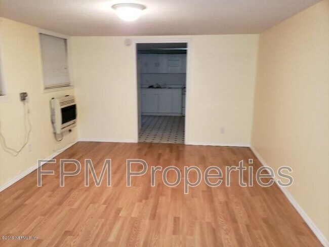 Foto del edificio - 6348 Hyde Grove Ave