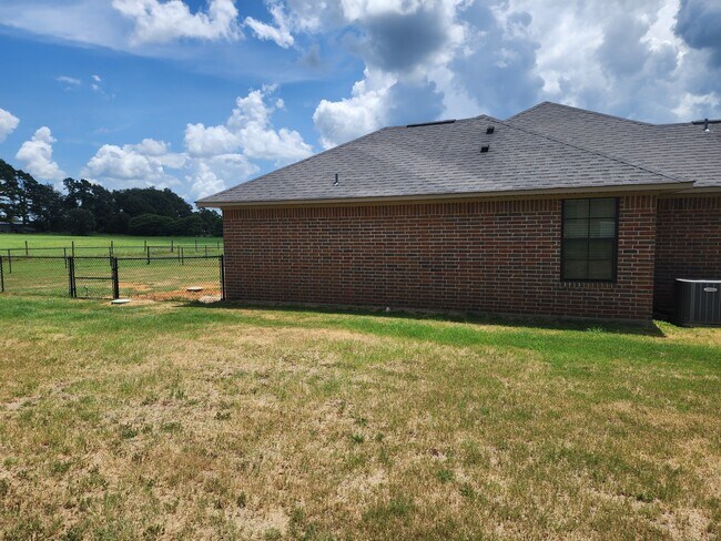 Foto del edificio - 13372 Country Meadow Ln