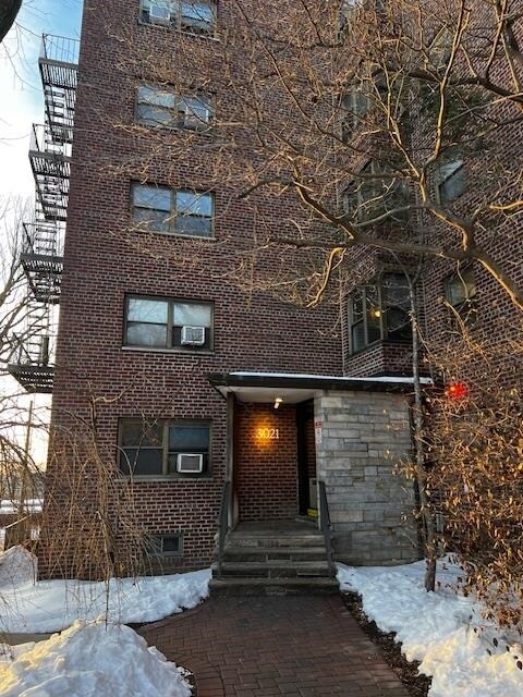 Foto del edificio - 3021 Edwin Ave