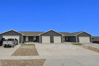 Building Photo - 196 Mcgriff Way