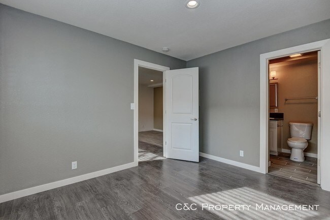 Building Photo - Remodeled One Bedroom