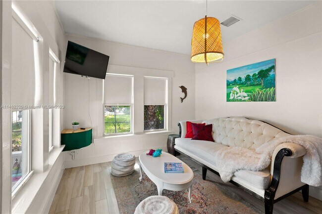 Building Photo - 3758 Frow Ave