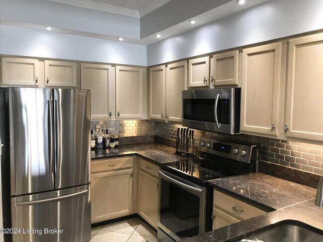 Foto del edificio - 1 Riverpointe Plaza