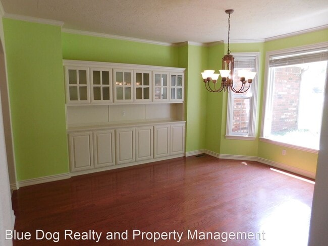 Building Photo - 4 br, 3.5 bath House - 310 Laurinda Drive