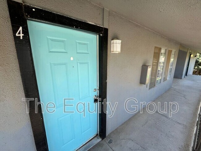 Building Photo - 1776 W Olive Ave