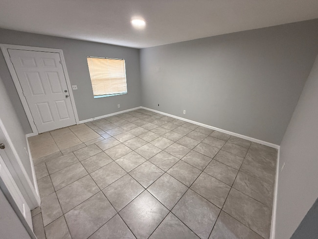 Photo - 908 Lora St Apartment