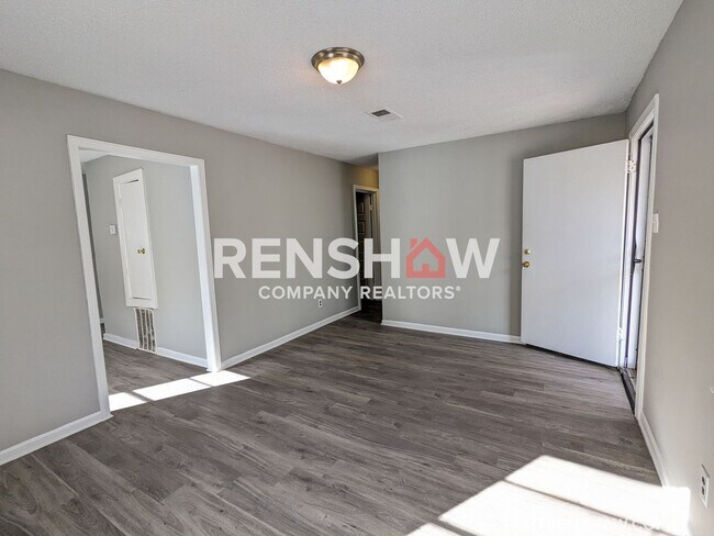 Foto del edificio - Classic 3/2 Home In Frayser Now Available ...