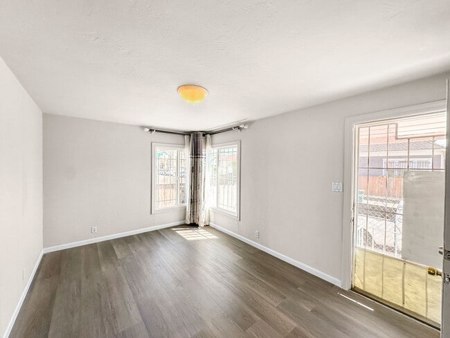 Charming 2-Bedroom Craftsman in Oakland’s ... - Charming 2-Bedroom Craftsman in Oakland’s ... House