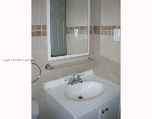 Foto del edificio - 5626 Freedom St