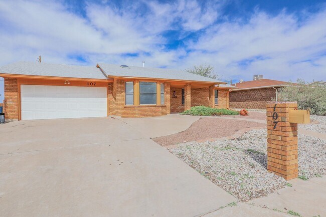 Foto del edificio - 3 Bedroom 2 Bath Home