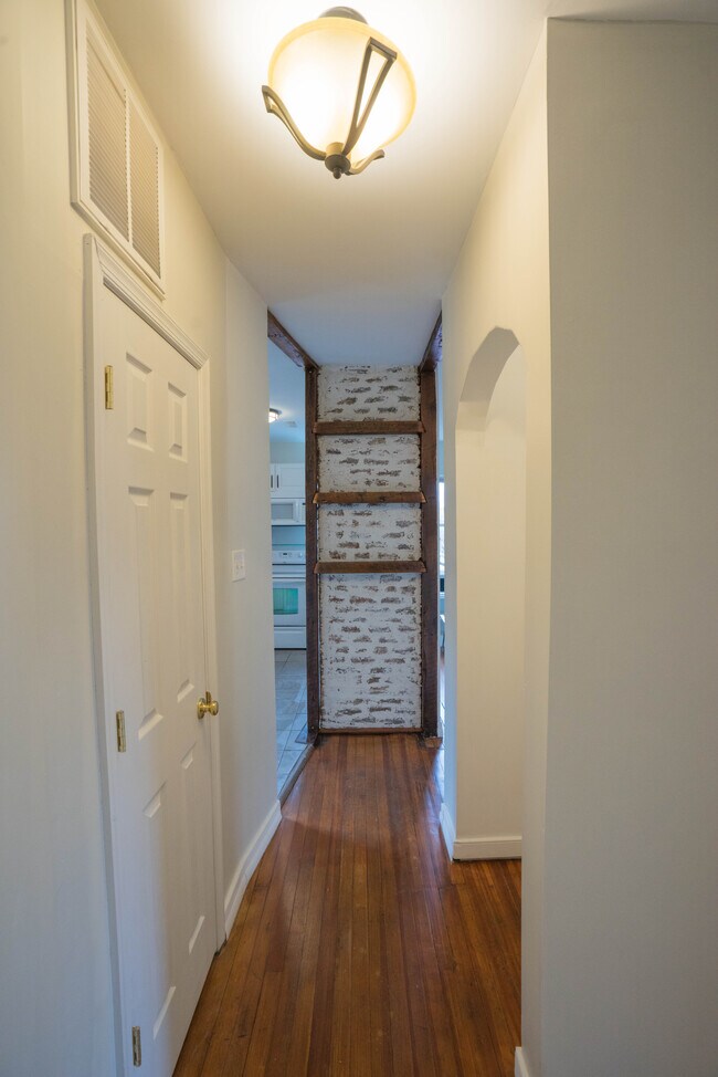 Foto del edificio - 324 N 27th St