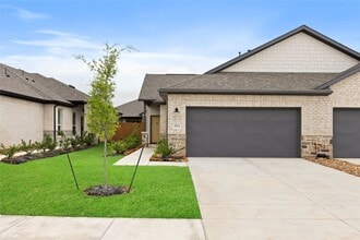 Building Photo - 2729 Solbrook Ln