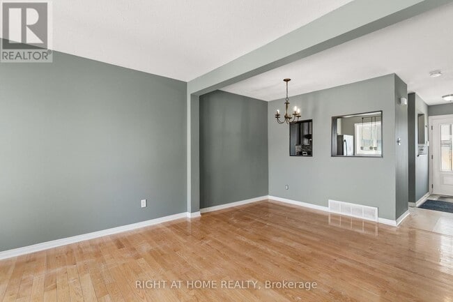 Building Photo - 4338 Meadowvale Ln
