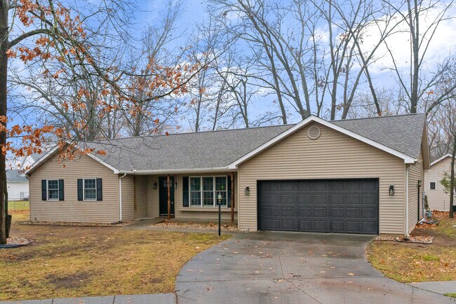 Foto del edificio - 10310 Lindwood Ct