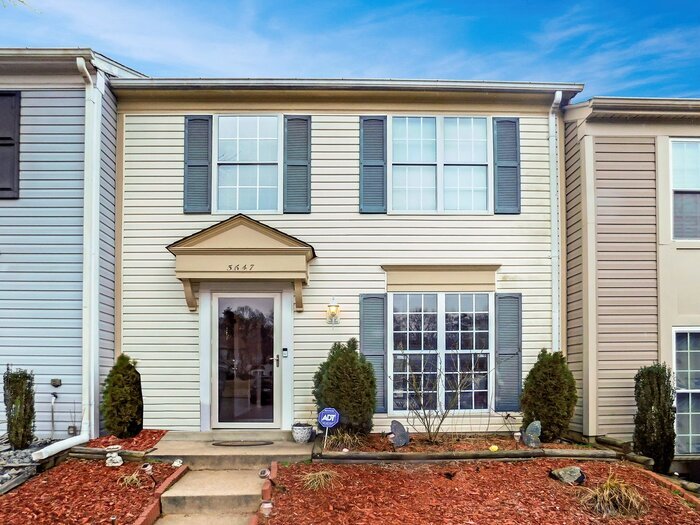 Primary Photo - Charming 2-Story Townhome with 3 Bedrooms/...