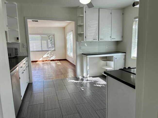 Foto del edificio - 2901 Hargill Dr