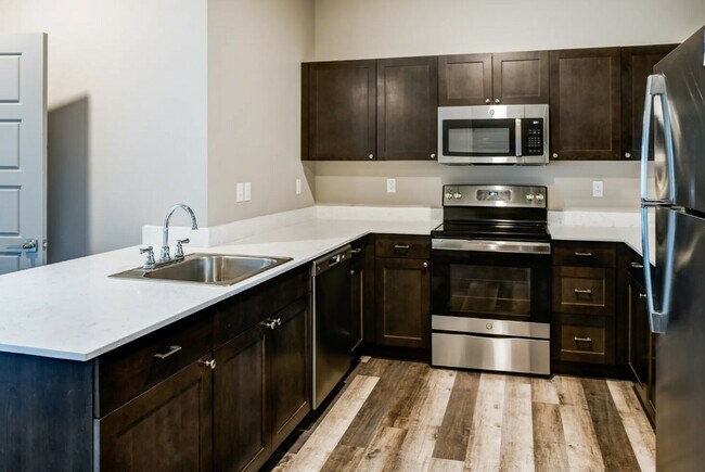 Cocina de 2 baños - GDG The Meridian Apartments
