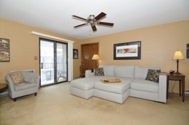 Foto principal - 1553 S Carriage Ln
