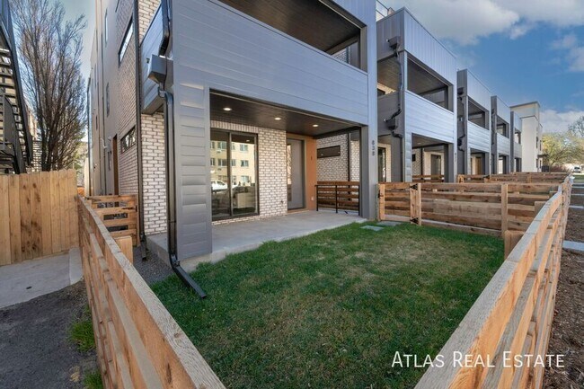 Foto del edificio - 830 Cherry St