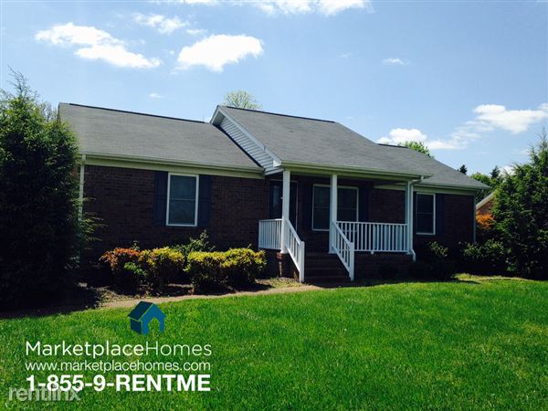 Primary Photo - 110 Ridgewood Dr