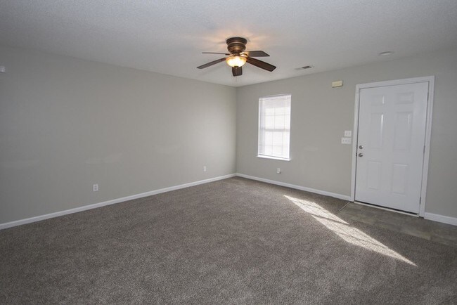 Foto del edificio - Charming 4-Bed/2-Bath home in NE Columbia!
