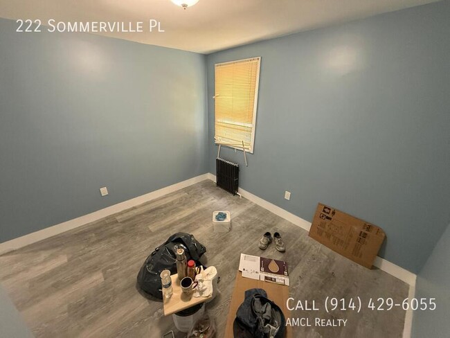 Foto del edificio - 222 Sommerville Pl