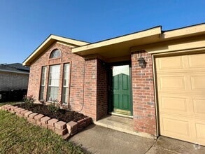 Building Photo - 6805 Millwood St