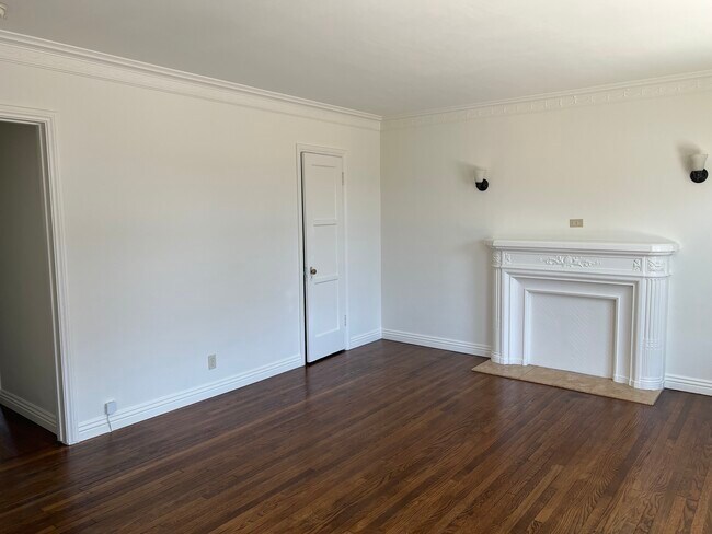 Living Room - 1045 254th St